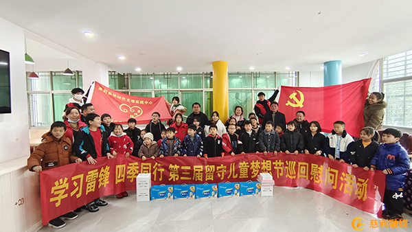 红4.jpg