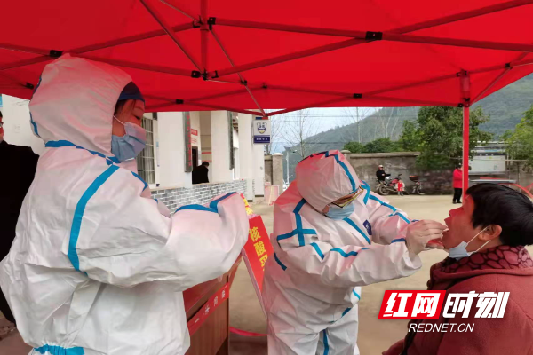 双牌县泷泊镇分点分批开展全员核酸检测演练.jpg