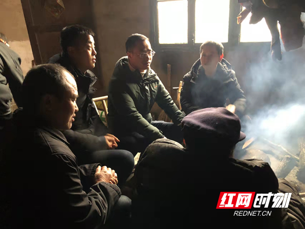 图片35.jpg 图片35.jpg