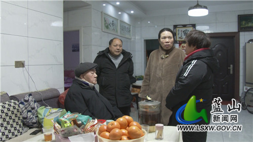 刘素萍春节慰问活动.jpg