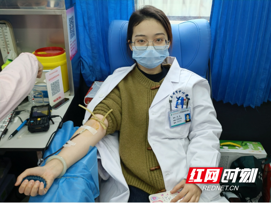 医者仁心 天使行动：永州市中心医院医务人员献血迎新春319.png
