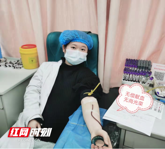 医者仁心 天使行动：永州市中心医院医务人员献血迎新春525.png