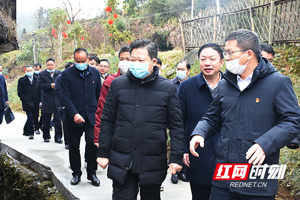 1月30日,郴州市委书记刘志仁到汝城县调研乡村振兴工作,走访慰问困难