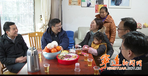 湖南省乡村振兴局来宁远开展走访慰问活动_副本500.jpg 湖南省乡村振兴局来宁远开展走访慰问活动_副本500.jpg