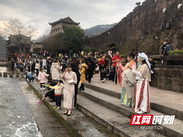 图片18.jpg 图片18.jpg