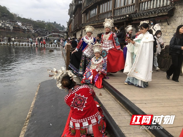 图片19.jpg 图片19.jpg