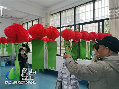 蓝山：开展“庆新春·闹元宵”有奖猜灯谜活动.jpg