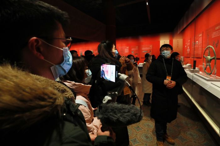 何以中国?中外记者在这里找到答案