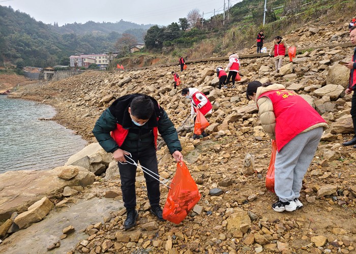 清理现场 (1).jpg