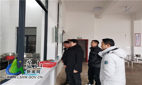 楠市镇:开展校园安全专项检查.jpg 楠市镇:开展校园安全专项检查.jpg