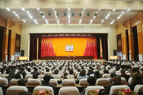 自治区宣讲团在我市宣讲习近平总书记视察西藏重要讲话精神_副本.jpg