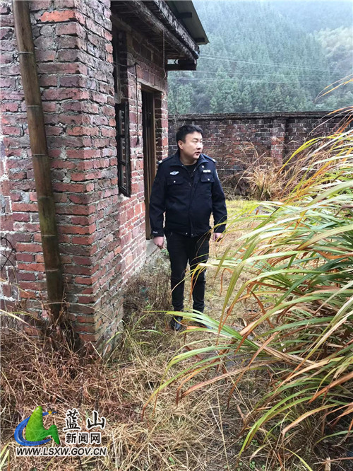 禁种铲毒1.jpg 禁种铲毒1.jpg