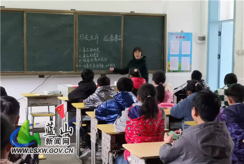 浆洞中小开展禁毒宣传教育活动1.jpg