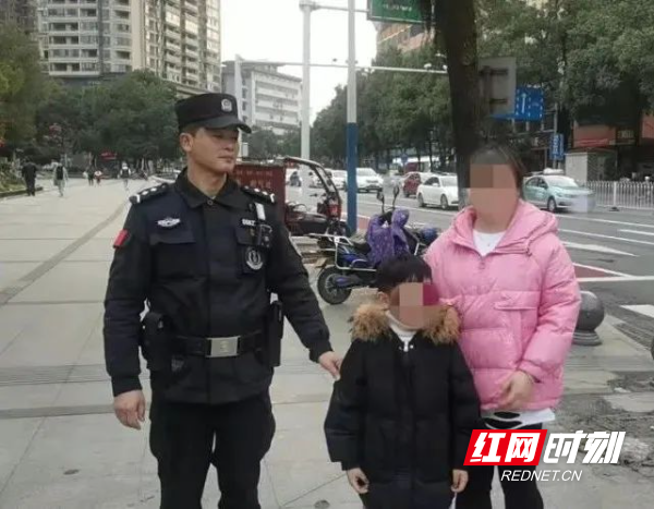 【创文进行时】守护未成年人,邵阳快警在行动(上) 【创文进行时】守护未成年人,邵阳快警在行动(上)