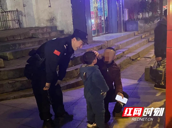 【创文进行时】守护未成年人,邵阳快警在行动(上) 【创文进行时】守护未成年人,邵阳快警在行动(上)