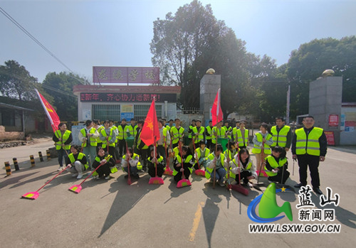 龙溪学校开展“学雷锋”志愿服务活动.jpg