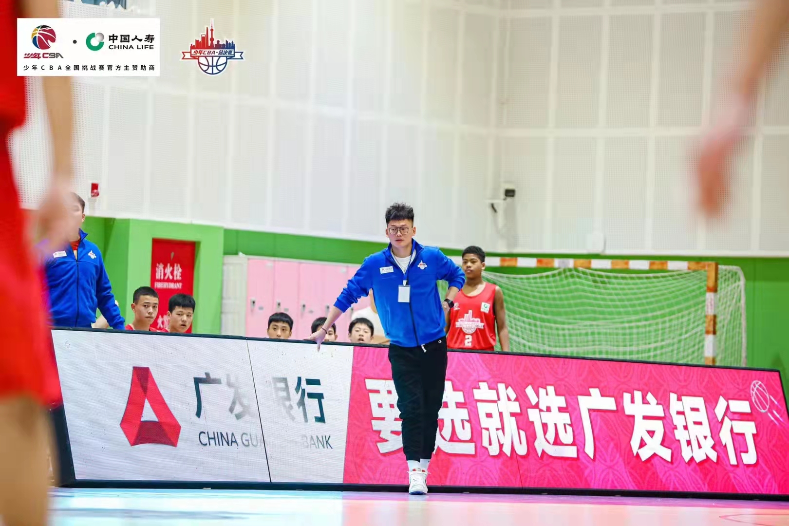 白霖麾下的球员都是普通学生。