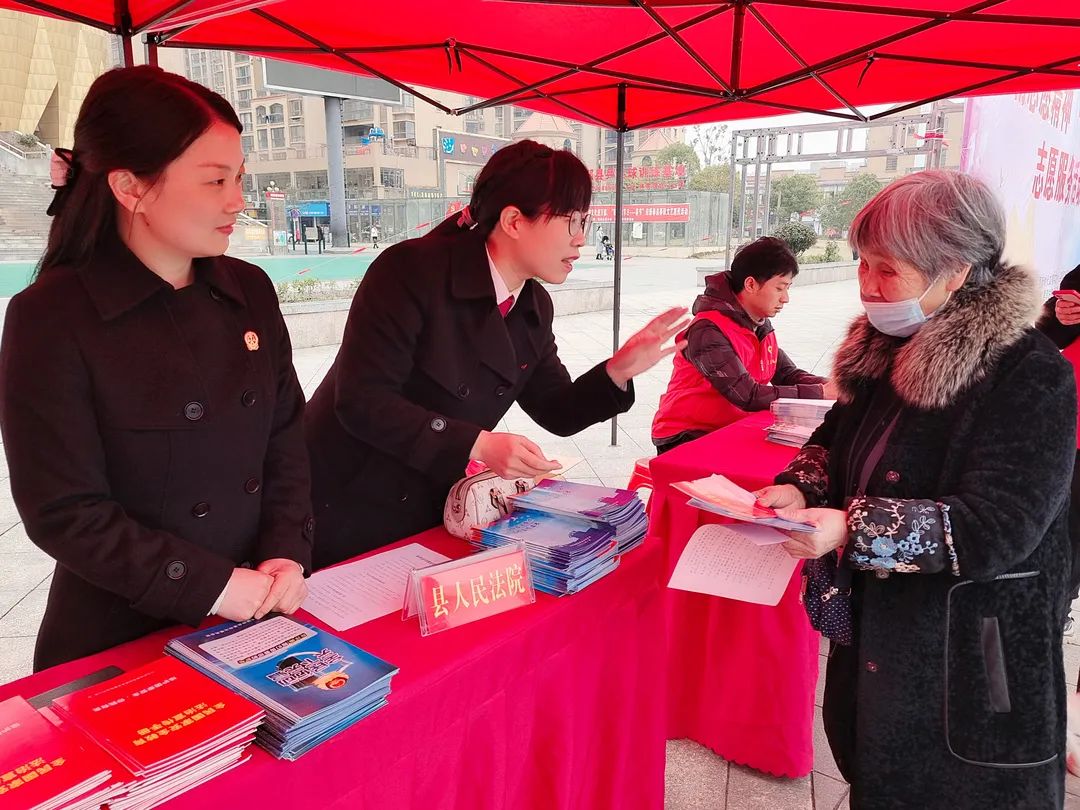 新邵法院开展学雷锋志愿服务活动(图3)