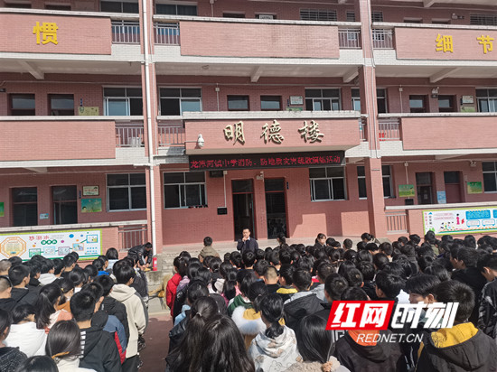疏散1_张家界.jpg