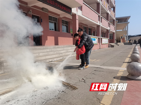 疏散3_张家界.jpg