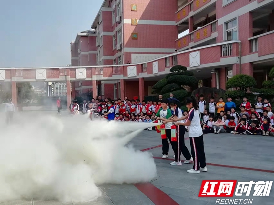 f922c3340c9a5b29e2049a2c21551b7_副本.jpg