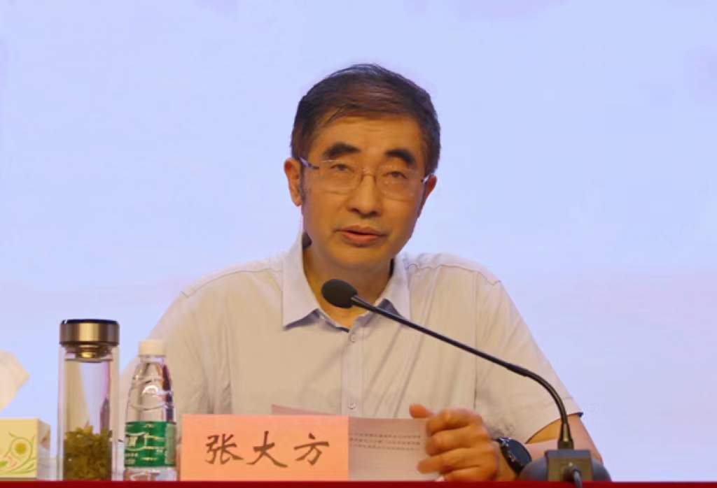 九三学社湖南省委会召开传达学习2022年全国“两会”精神暨理论学习中心组学习会议2.jpg