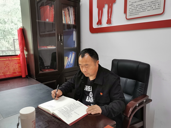 微信图片_20220316135811_副本.jpg