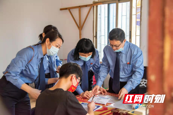 为寒门学子护航未来，湖南省永州市首批“检•爱计划”助学金落到实处.jpg