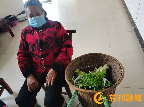 325天台_副本.jpg 325天台_副本.jpg