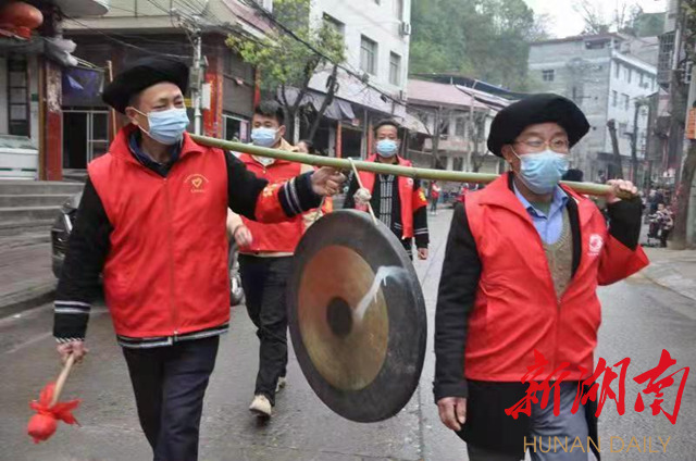 一线战疫党旗扬——麻阳广大党组织、党员战疫纪实