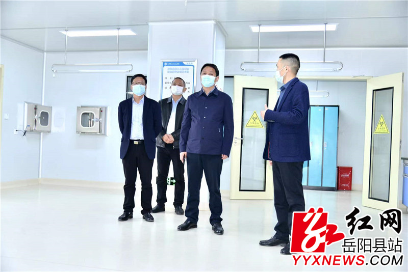 吴光文实地查看县第二人民医院建设工作.jpg