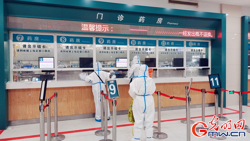 【组图】“守沪者联盟”丨探访上海抗疫一线:核酸 消杀 物资发放