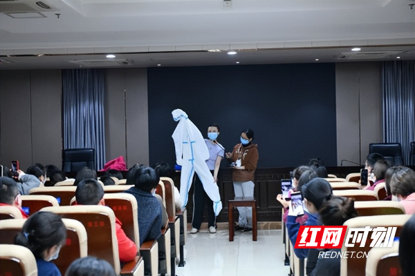 援吉连线〡90后姑娘成为抗疫队伍的“守护神”