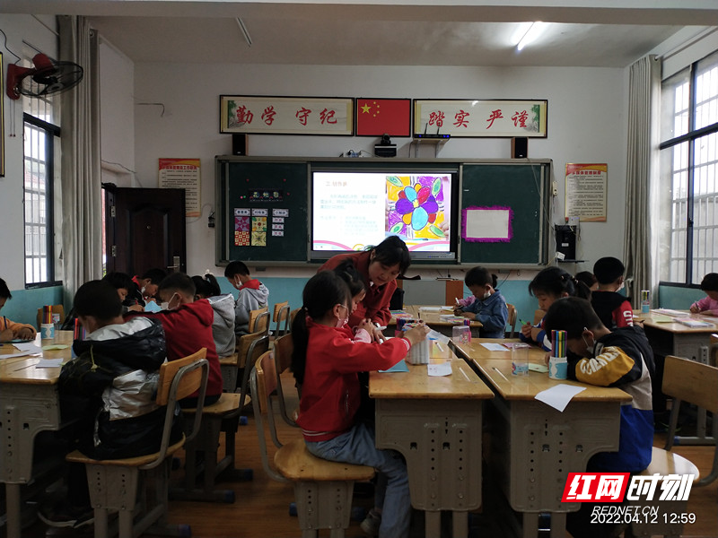 天门小学李婷玉.jpg