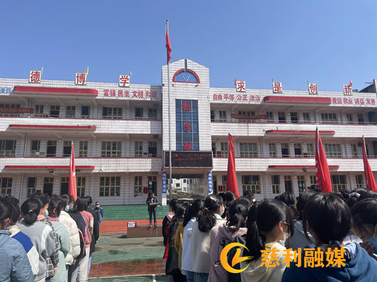 4.19-2.jpg 4.19-2.jpg