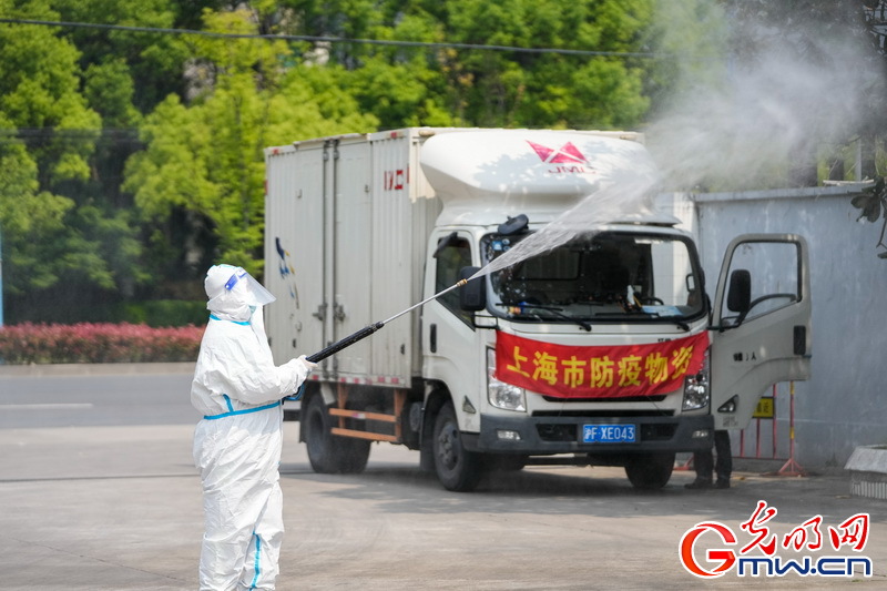 【组图】“守沪者联盟”丨探访上海抗疫一线：为期半个月的环境消杀再度启动