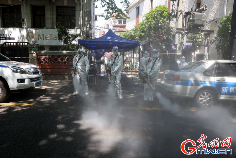 【组图】“守沪者联盟”丨探访上海抗疫一线：为期半个月的环境消杀再度启动