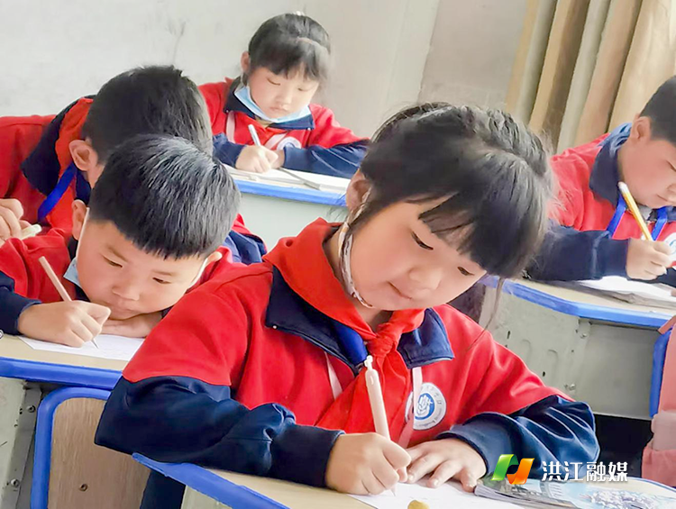 隆平学校3.png 隆平学校3.png