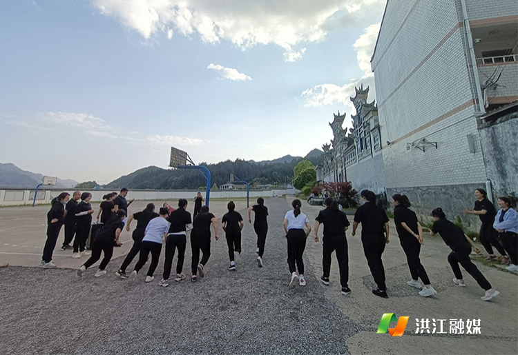 洗马乡中心学校2.jpg