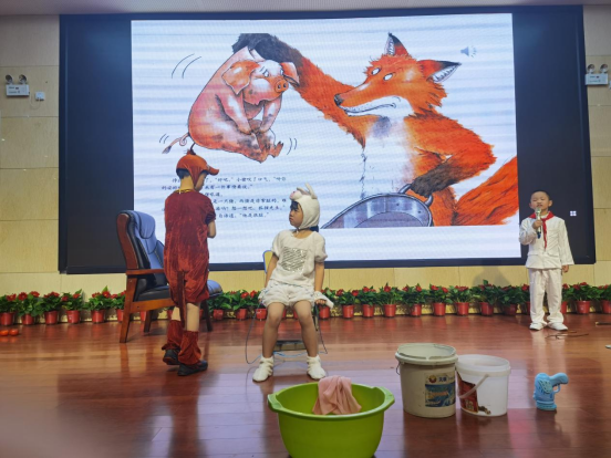 （新媒体）世界读书日 衡山萌娃玩起cosplay读书秀(1)332.png