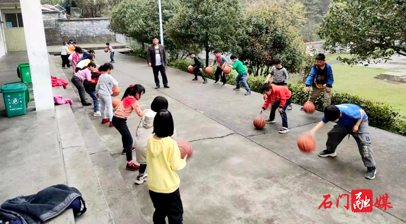 一所乡村小校的“蜕变”之路2.jpg