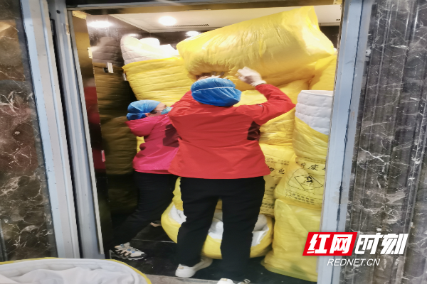 援吉连线│湖南援吉医疗队物资组：医护人员和患者的好“管家”