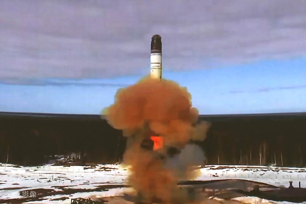 “萨尔马特”洲际导弹发射现场（视频截图）