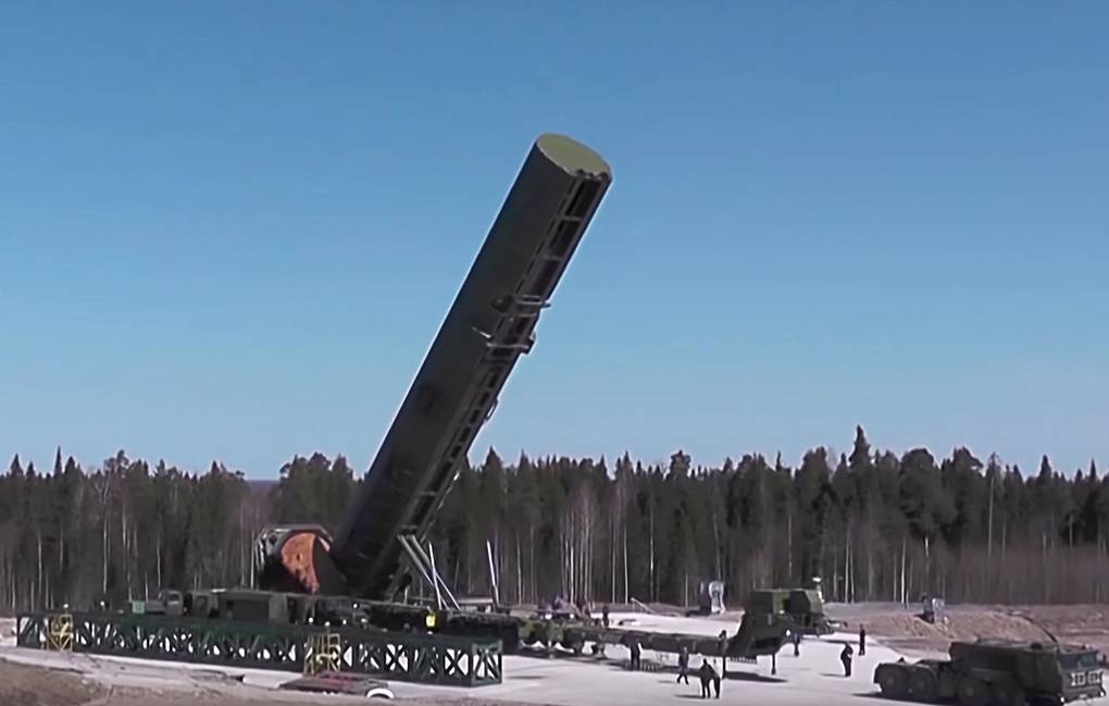 “萨尔马特”洲际弹道导弹（俄国防部新闻处）