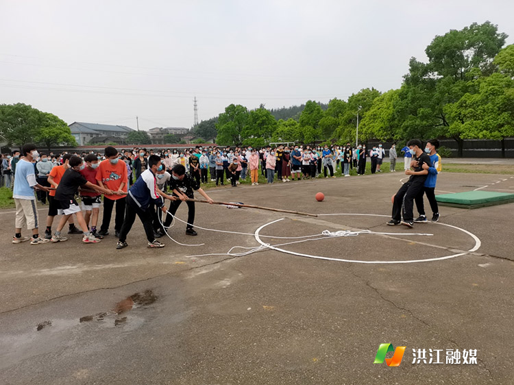 红岩中心学校2.jpg