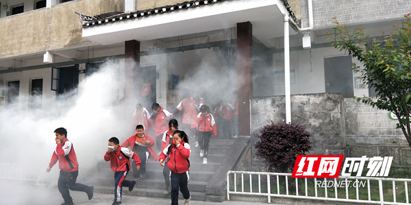 防火应急演练.jpg