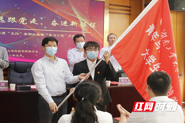 图片13.jpg 图片13.jpg