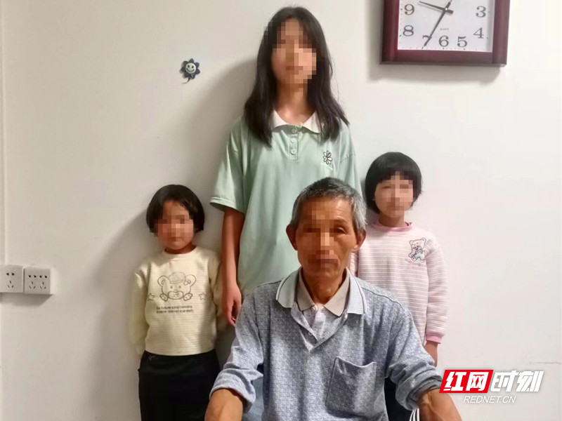 微信图片_20220505161613_副本红.jpg