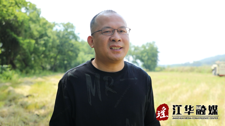 龙云飞.png