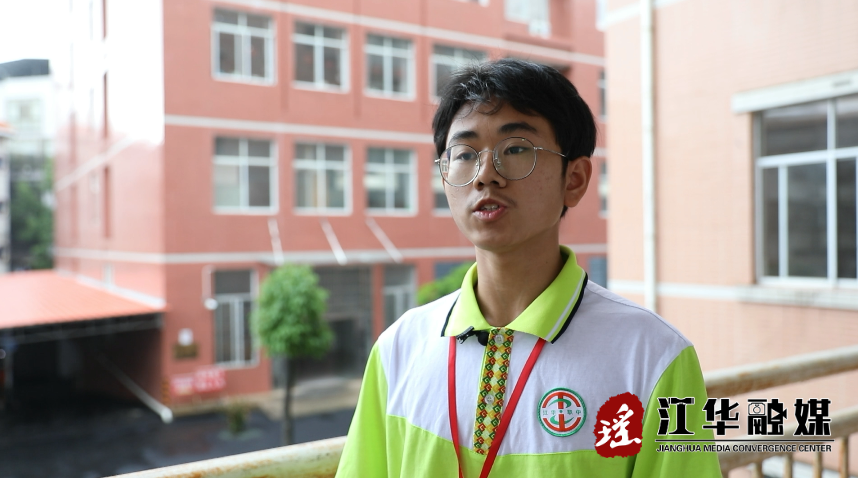 杨光.png
